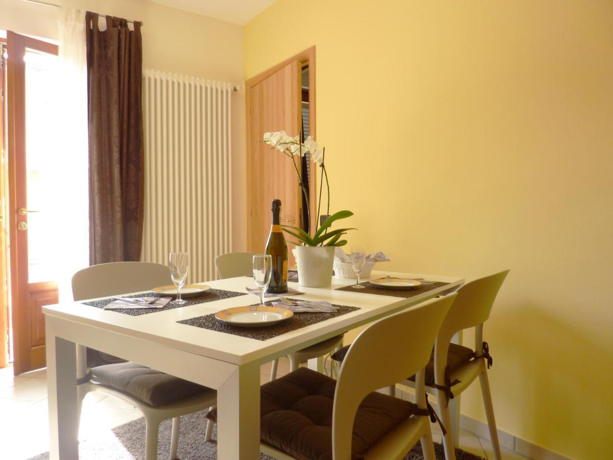 Ferienwohnung Gallo Mit Ueberdachter Terrasse Parkplatz 100 Mtr Z Strand Cannobio Exterior foto
